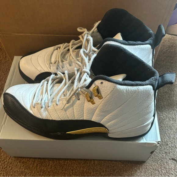Air Jordan Retro 12 “Royalty” - Picture 4 of 5
